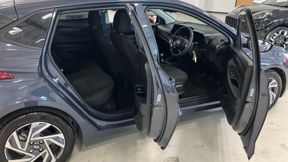 Hyundai i20 1.0T GDi Advance [Nav] 5dr Petrol Hatchback - Image 38