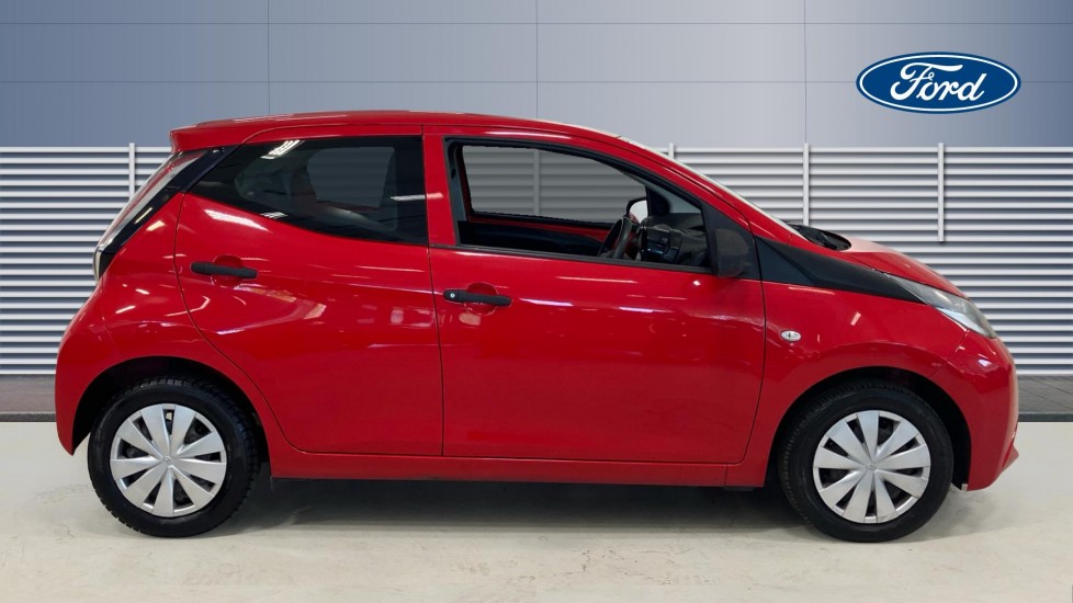 Toyota Aygo 1.0 VVT-i X 5dr Petrol Hatchback - Image 5