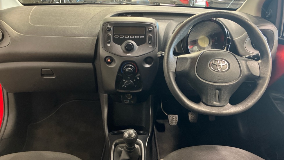 Toyota Aygo 1.0 VVT-i X 5dr Petrol Hatchback - Image 10