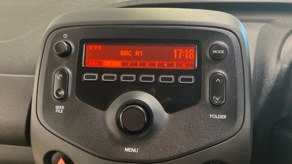 Toyota Aygo 1.0 VVT-i X 5dr Petrol Hatchback - Image 12