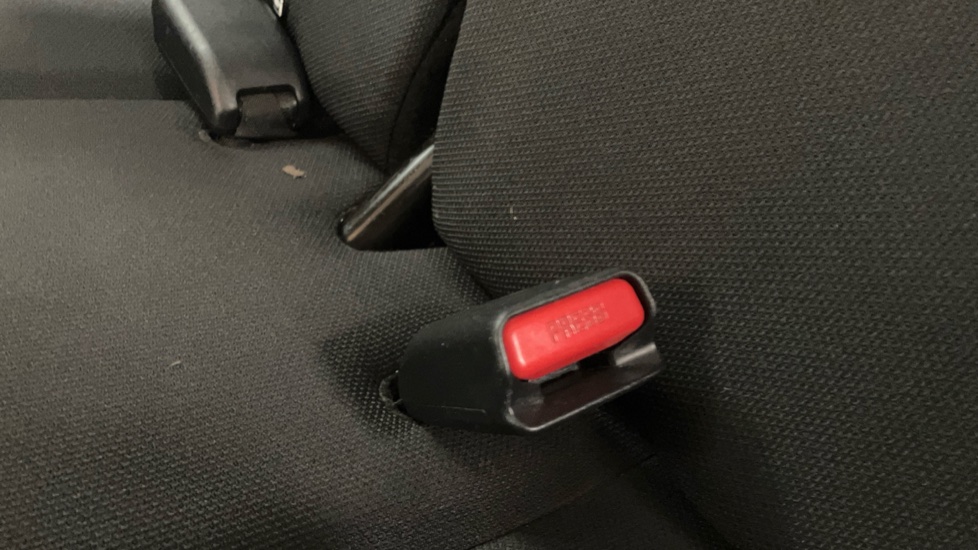 Toyota Aygo 1.0 VVT-i X 5dr Petrol Hatchback - Image 17