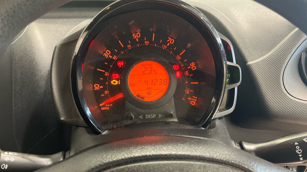 Toyota Aygo 1.0 VVT-i X 5dr Petrol Hatchback - Image 18