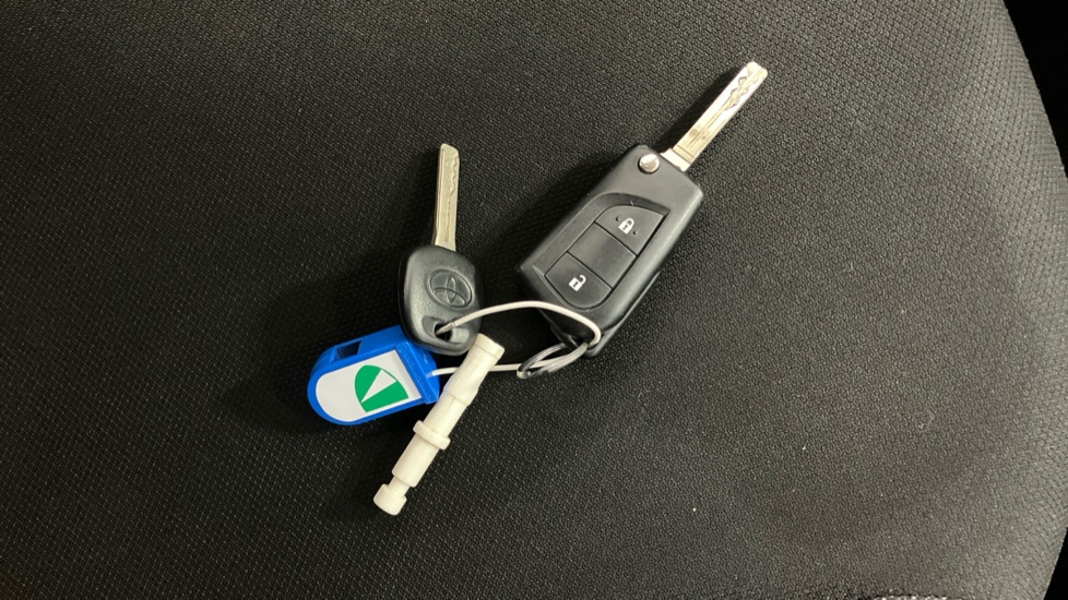 Toyota Aygo 1.0 VVT-i X 5dr Petrol Hatchback - Image 20