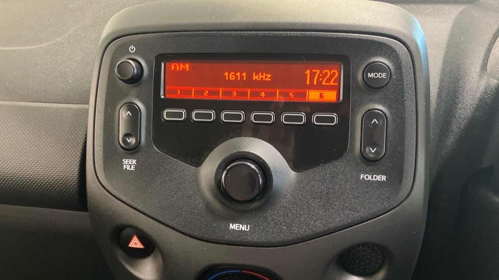 Toyota Aygo 1.0 VVT-i X 5dr Petrol Hatchback - Image 26