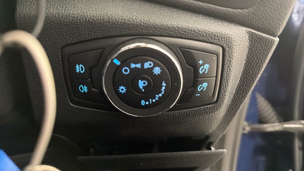 Ford EcoSport 1.0 EcoBoost 125 ST-Line 5dr Petrol Hatchback - Image 31