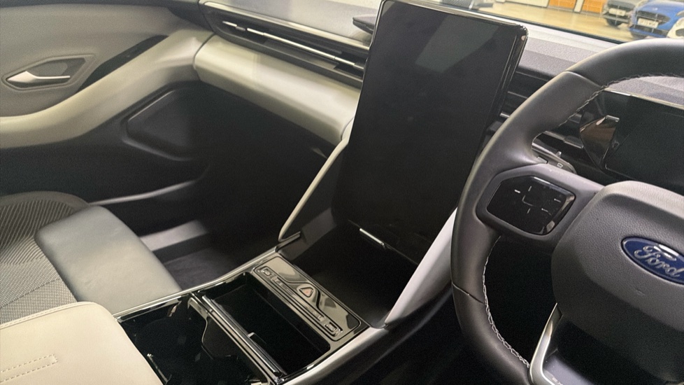 Ford Explorer 210kW Select 77kWh 5dr Auto Electric Estate - Image 14