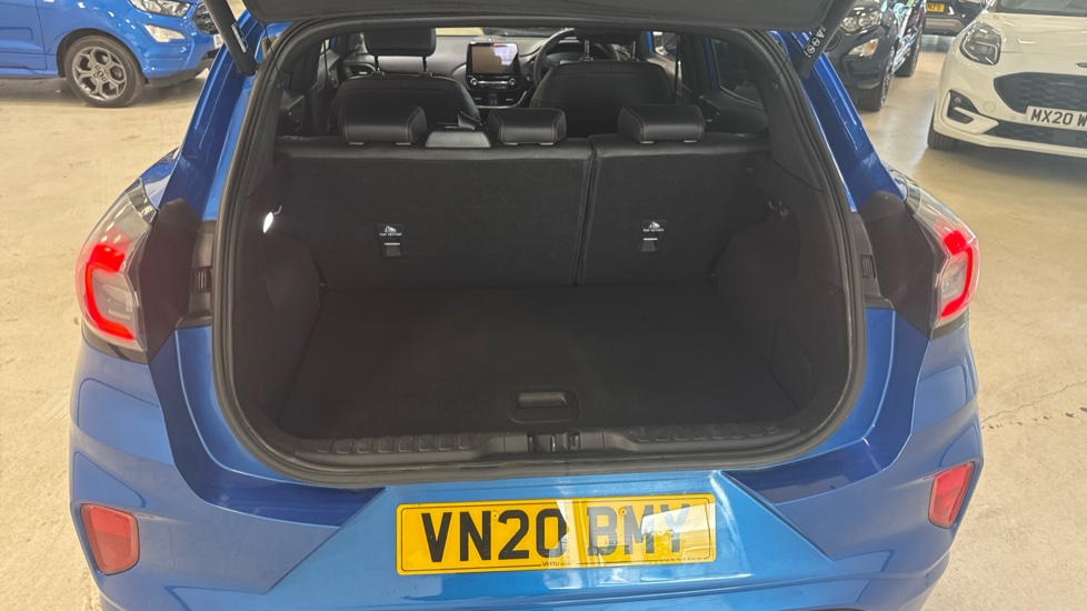 Ford Puma 1.0 EcoBoost Hybrid mHEV ST-Line X 5dr Petrol Hatchback - Image 4