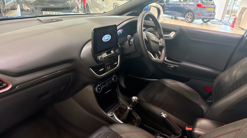 Ford Puma 1.0 EcoBoost Hybrid mHEV ST-Line X 5dr Petrol Hatchback - Image 9