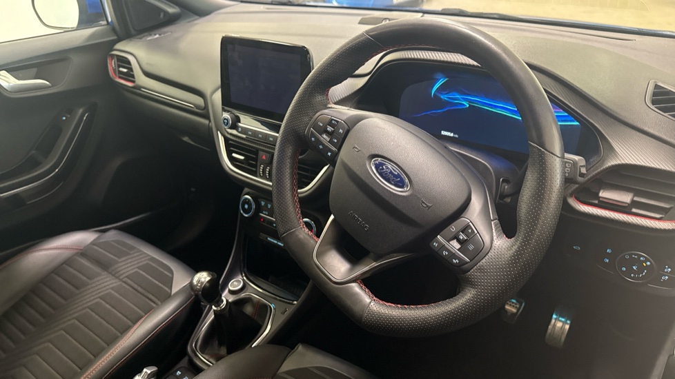 Ford Puma 1.0 EcoBoost Hybrid mHEV ST-Line X 5dr Petrol Hatchback - Image 11