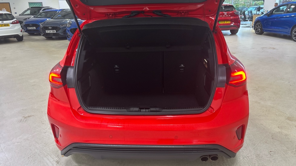 Ford Focus 1.0 EcoBoost 125 ST-Line Edition 5dr Petrol Hatchback - Image 4