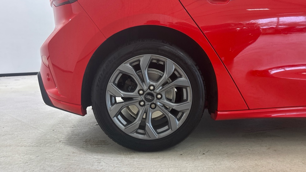 Ford Focus 1.0 EcoBoost 125 ST-Line Edition 5dr Petrol Hatchback - Image 7