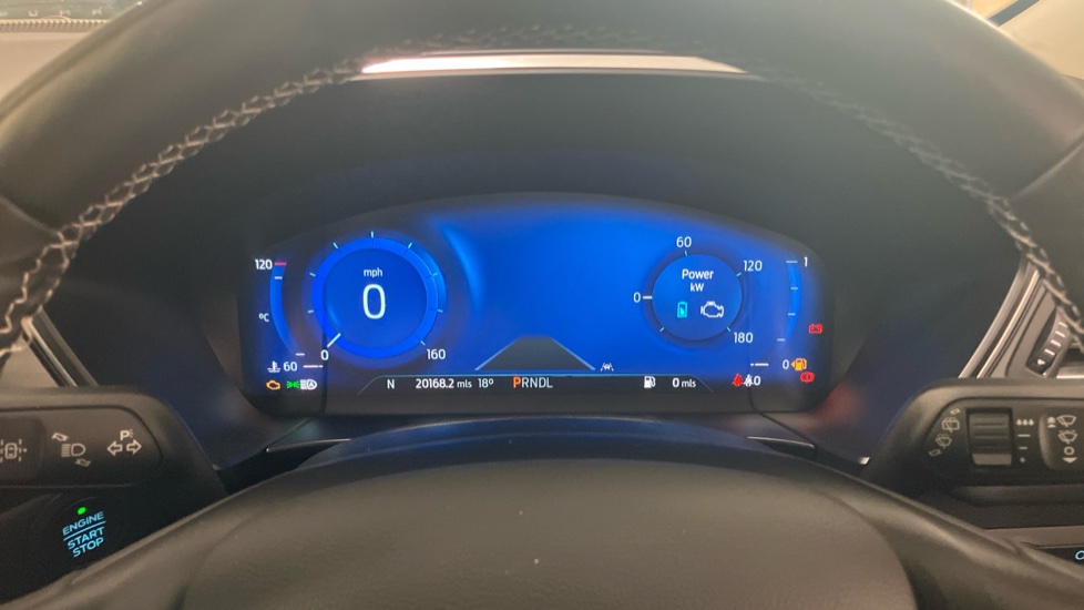 Ford Kuga 2.5 FHEV Vignale 5dr CVT Hybrid Estate - Image 18