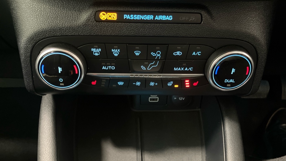 Ford Kuga 2.5 FHEV Vignale 5dr CVT Hybrid Estate - Image 27