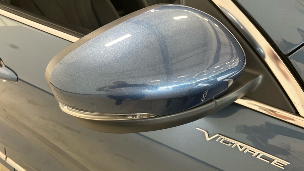 Ford Kuga 2.5 FHEV Vignale 5dr CVT Hybrid Estate - Image 42