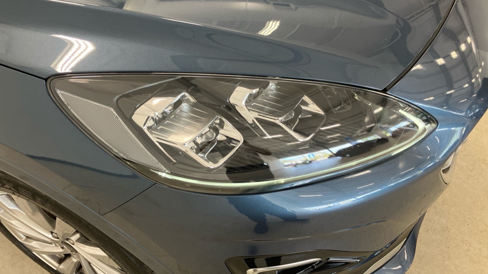 Ford Kuga 2.5 FHEV Vignale 5dr CVT Hybrid Estate - Image 44