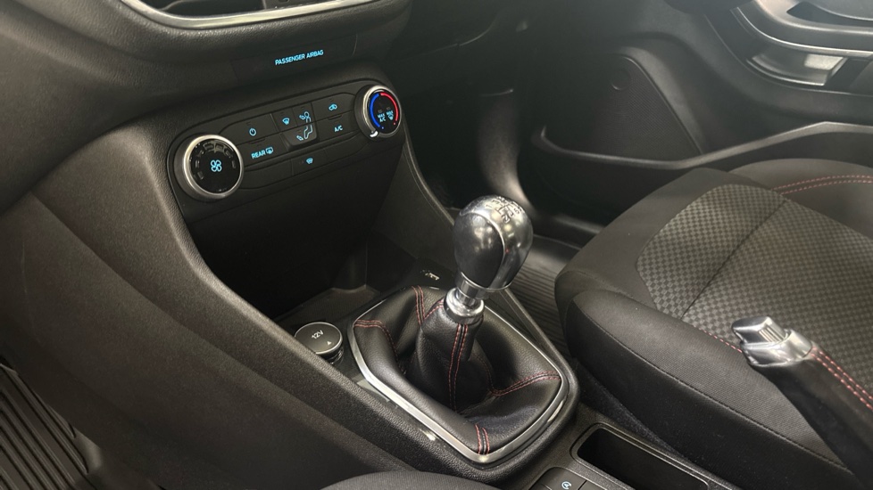 Ford Fiesta 1.0 EcoBoost ST-Line 5dr Petrol Hatchback - Image 13