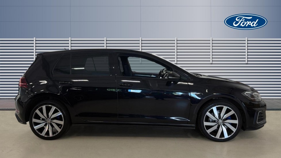 Volkswagen Golf 1.4 TSI GTE Advance 5dr DSG Hatchback - Image 5