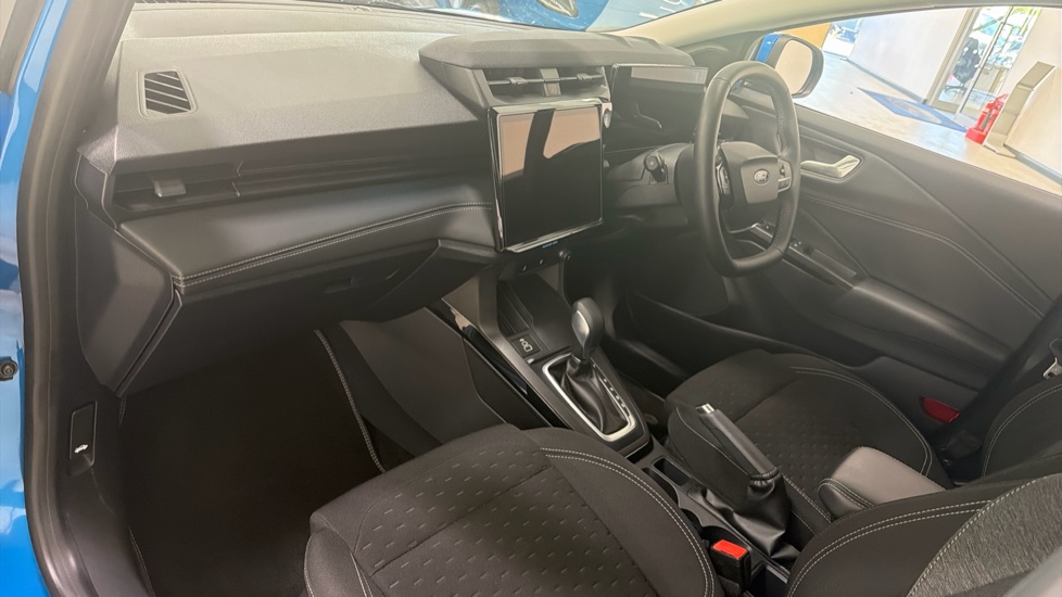 Ford Puma 1.0 EcoBoost Hybrid mHEV Titanium 5dr DCT Petrol Hatchback - Image 9
