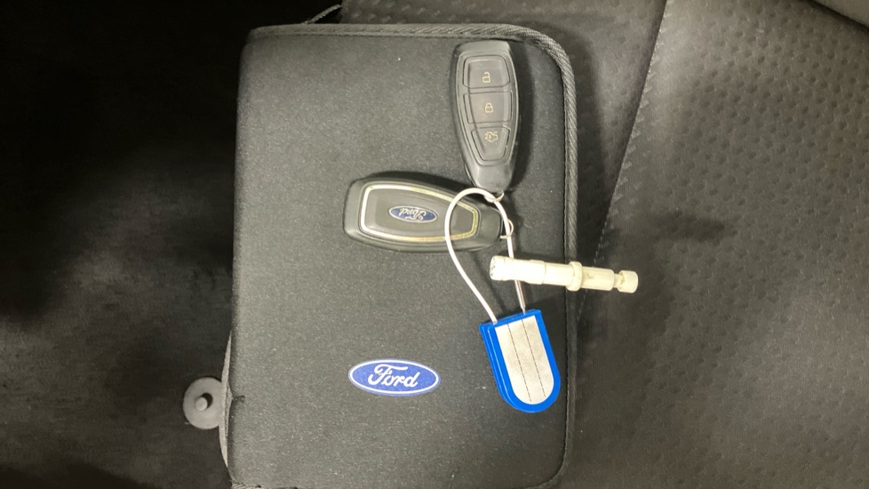 Ford Focus 1.5 EcoBoost 150 ST-Line 5dr Petrol Hatchback - Image 19