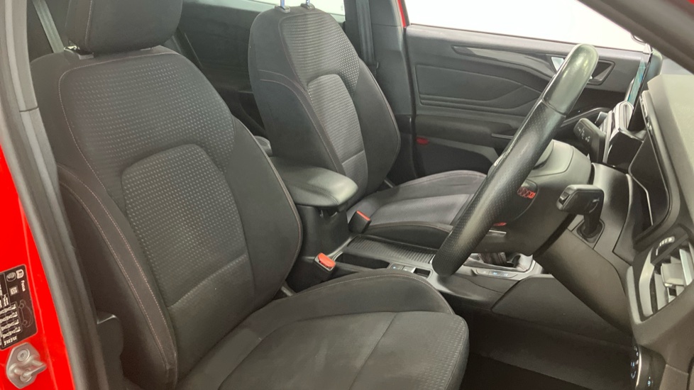 Ford Focus 1.5 EcoBoost 150 ST-Line 5dr Petrol Hatchback - Image 33