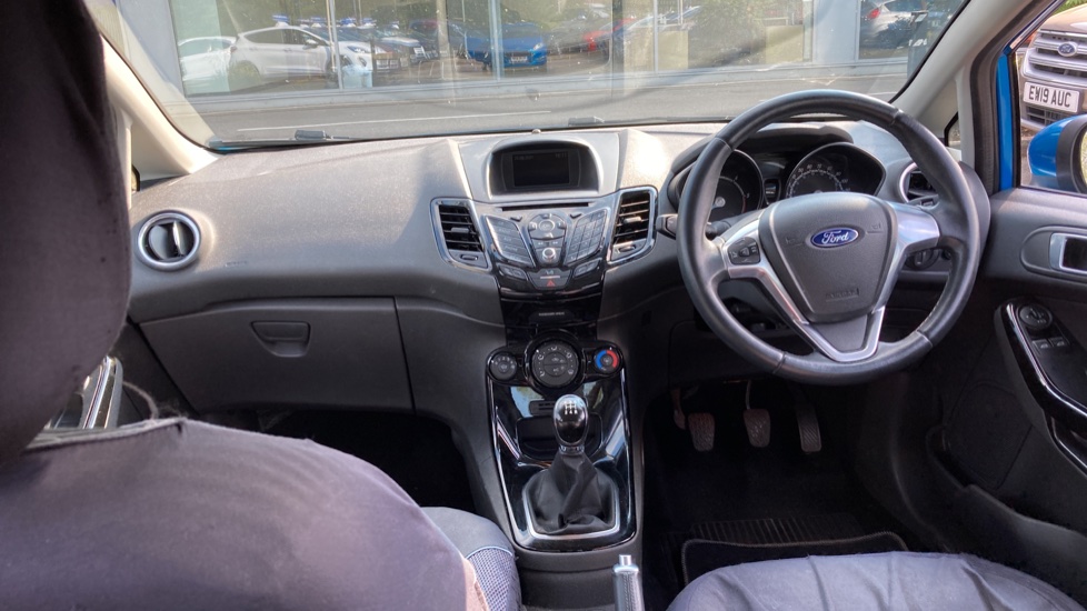 Ford Fiesta 1.5 TDCi Zetec 5dr Diesel Hatchback - Image 10