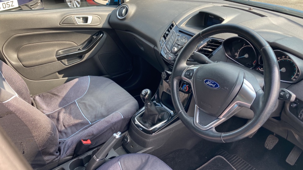 Ford Fiesta 1.5 TDCi Zetec 5dr Diesel Hatchback - Image 11