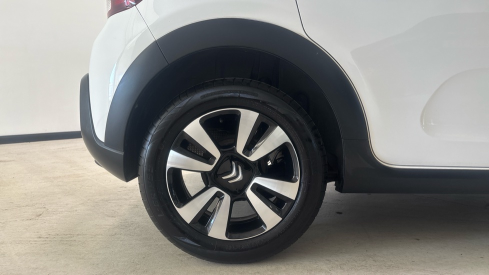 Citroen C3 1.2 PureTech 83 Feel 5dr Petrol Hatchback - Image 7