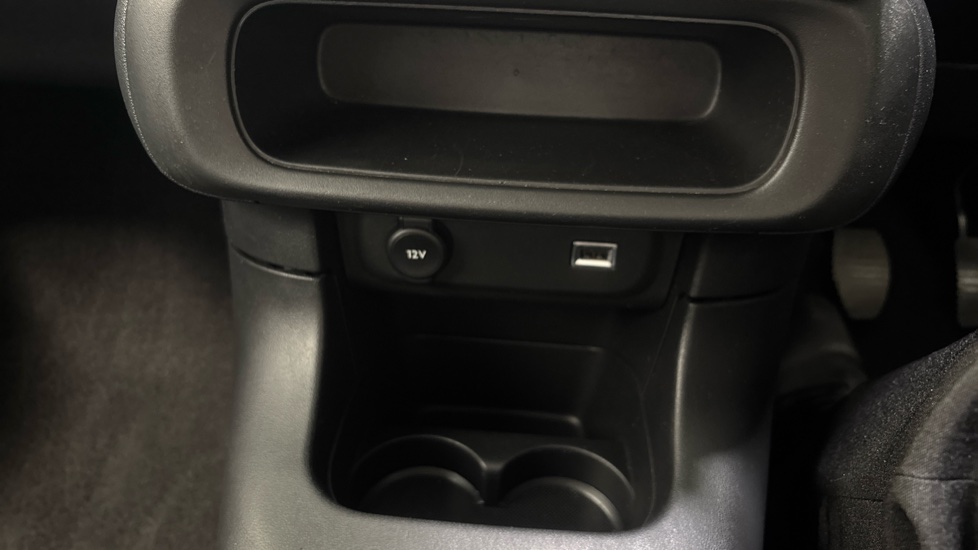 Citroen C3 1.2 PureTech 83 Feel 5dr Petrol Hatchback - Image 34