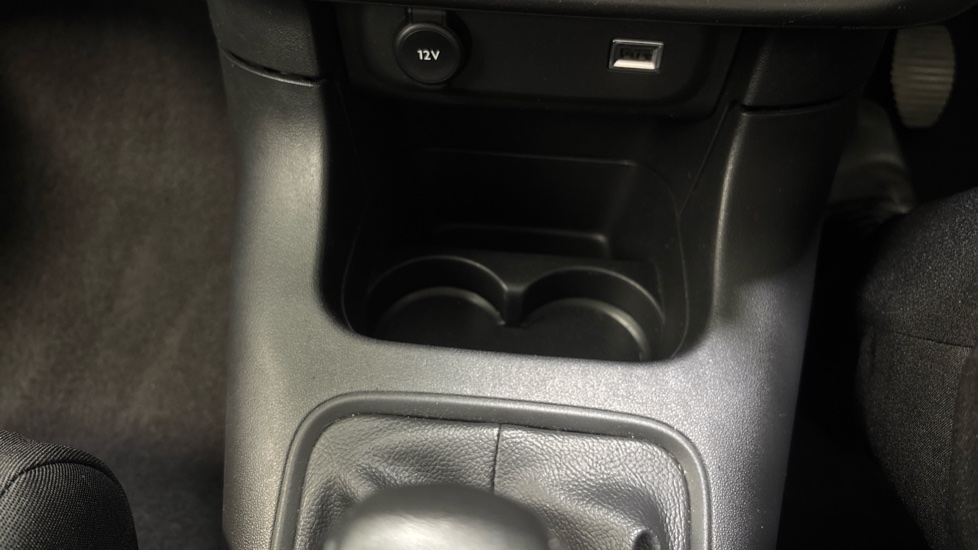 Citroen C3 1.2 PureTech 83 Feel 5dr Petrol Hatchback - Image 35