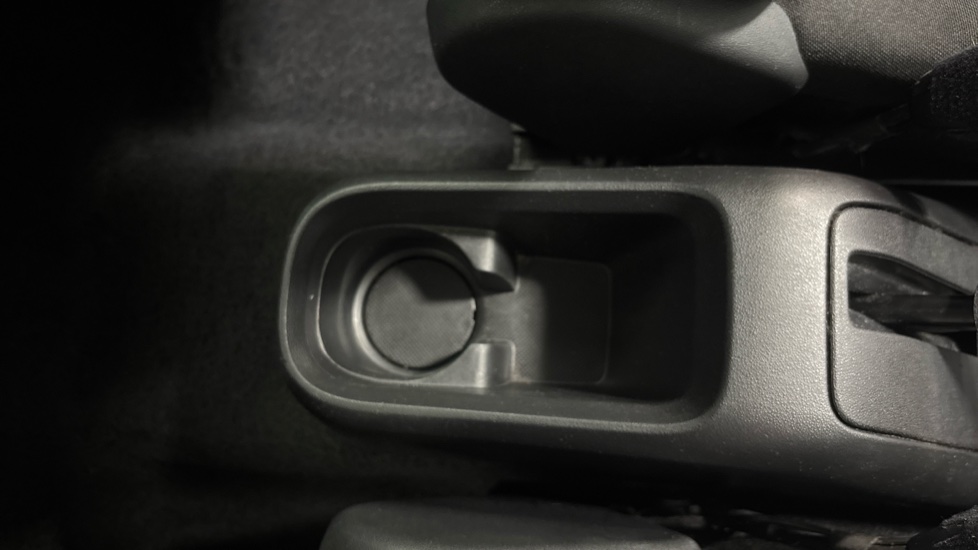 Citroen C3 1.2 PureTech 83 Feel 5dr Petrol Hatchback - Image 36