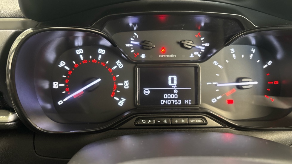 Citroen C3 1.2 PureTech 83 Feel 5dr Petrol Hatchback - Image 43