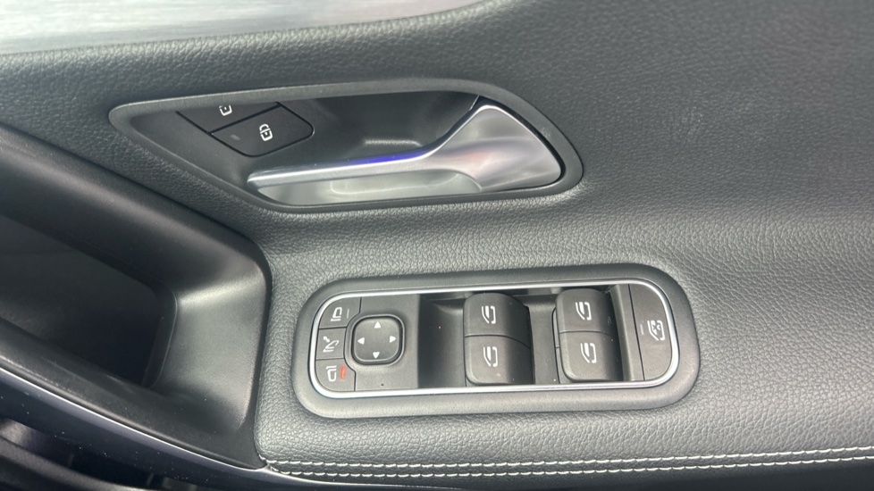 Mercedes-Benz CLA 180 AMG Line Premium Plus 5dr Tip Auto Petrol Estate - Image 33