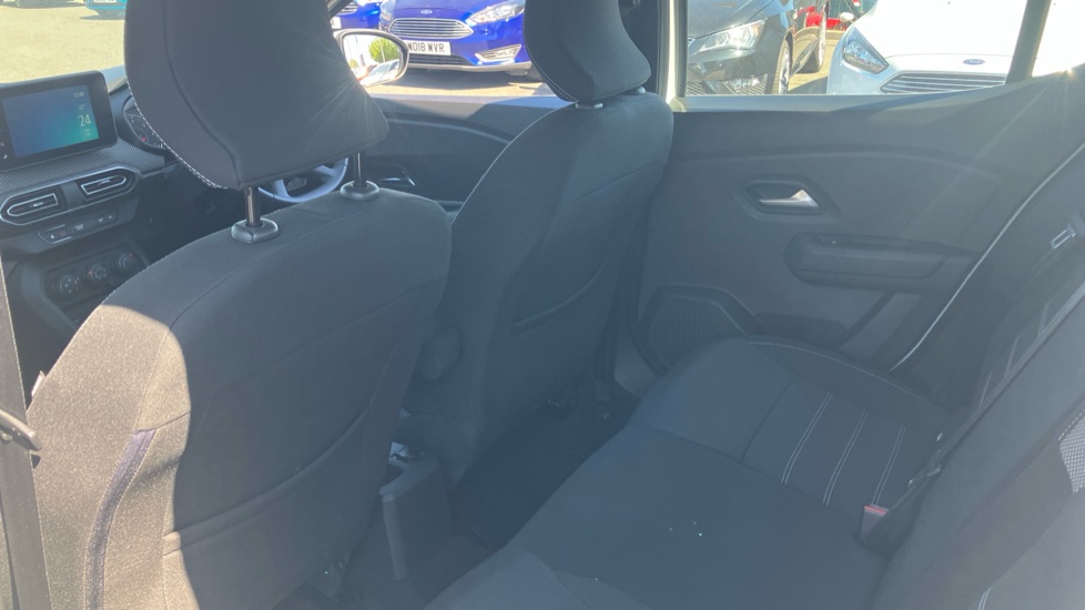 Dacia Sandero 1.0 TCe Comfort 5dr Bi Fuel Hatchback - Image 16