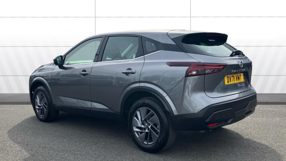 Nissan Qashqai 1.3 DiG-T MH 158 Acenta Premium 5dr Xtronic Petrol Hatchback - Image 2
