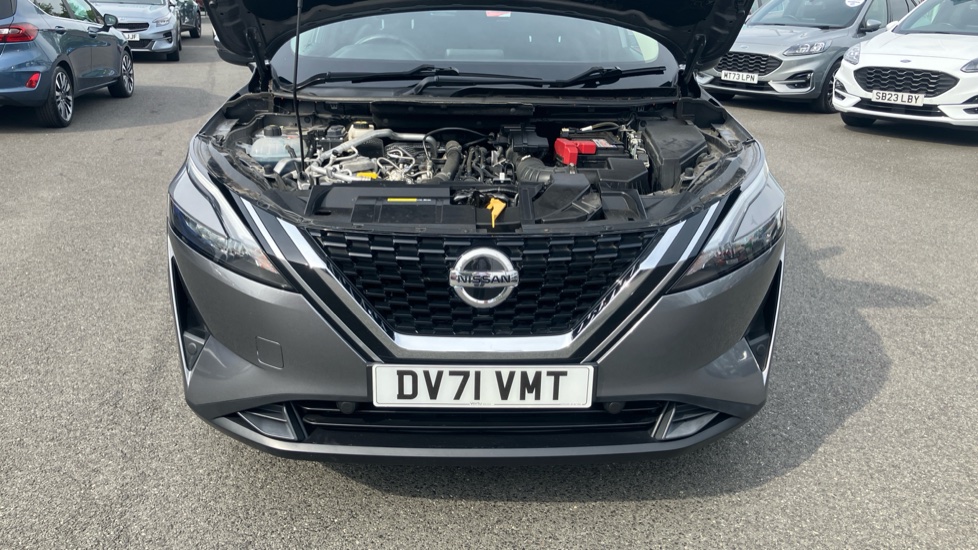 Nissan Qashqai 1.3 DiG-T MH 158 Acenta Premium 5dr Xtronic Petrol Hatchback - Image 8