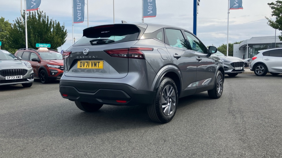 Nissan Qashqai 1.3 DiG-T MH 158 Acenta Premium 5dr Xtronic Petrol Hatchback - Image 35