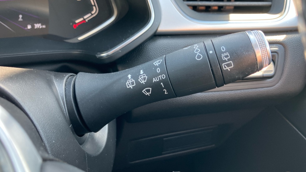 Renault Captur 1.0 TCE 100 S Edition 5dr Petrol Hatchback - Image 23