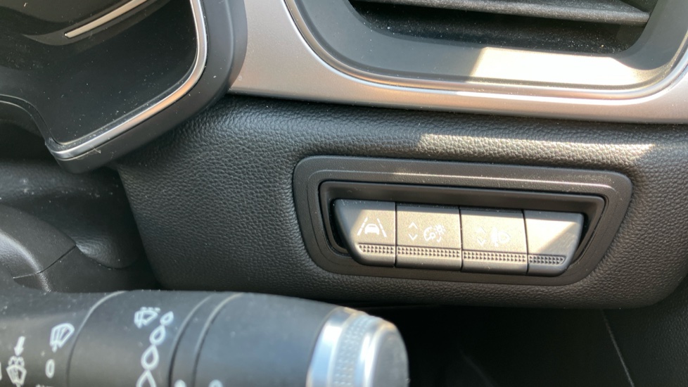 Renault Captur 1.0 TCE 100 S Edition 5dr Petrol Hatchback - Image 24