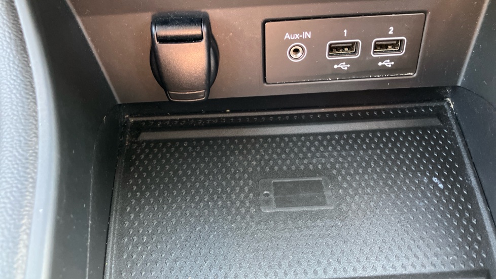 Renault Captur 1.0 TCE 100 S Edition 5dr Petrol Hatchback - Image 29