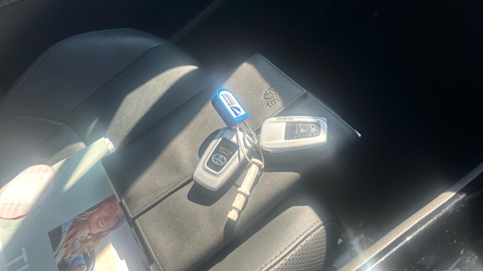 Toyota C-HR 1.8 Hybrid Excel 5dr CVT Hybrid Hatchback - Image 19