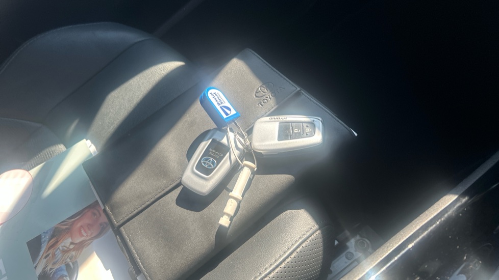 Toyota C-HR 1.8 Hybrid Excel 5dr CVT Hybrid Hatchback - Image 20