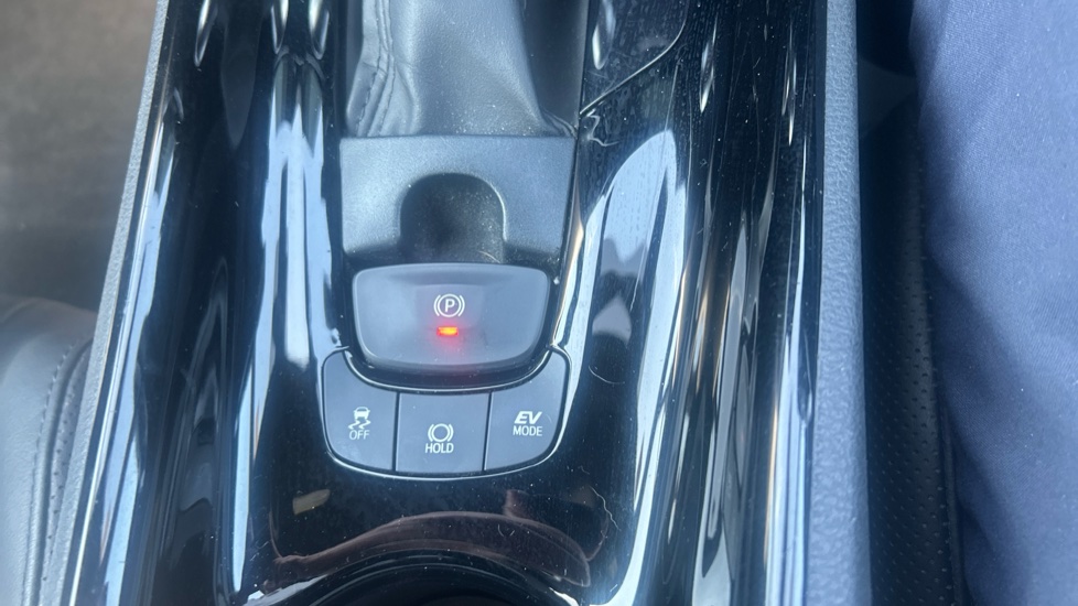 Toyota C-HR 1.8 Hybrid Excel 5dr CVT Hybrid Hatchback - Image 21