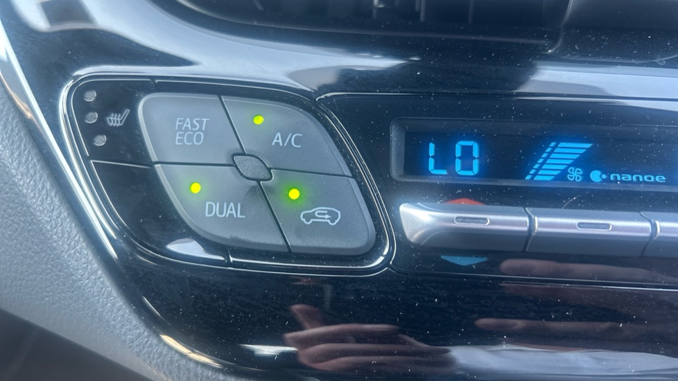 Toyota C-HR 1.8 Hybrid Excel 5dr CVT Hybrid Hatchback - Image 42