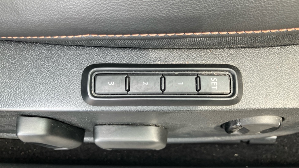 CUPRA Formentor 1.5 TSI 150 V2 5dr Petrol Estate - Image 30