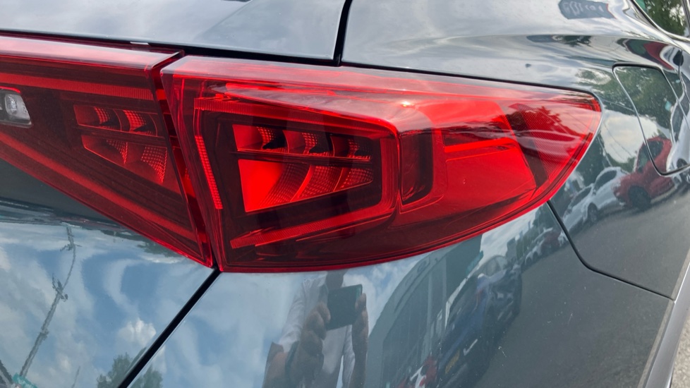 CUPRA Formentor 1.5 TSI 150 V2 5dr Petrol Estate - Image 33