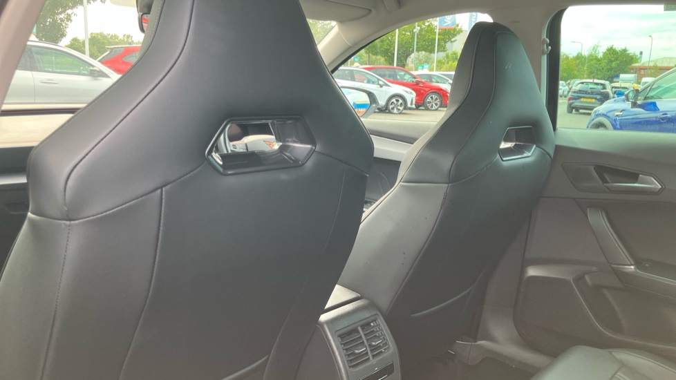 CUPRA Formentor 1.5 TSI 150 V2 5dr Petrol Estate - Image 39