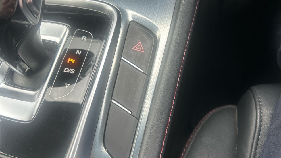 MG HS 1.5 T-GDI SE 5dr DCT Petrol Hatchback - Image 23