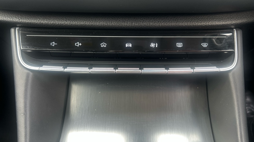 MG HS 1.5 T-GDI SE 5dr DCT Petrol Hatchback - Image 24