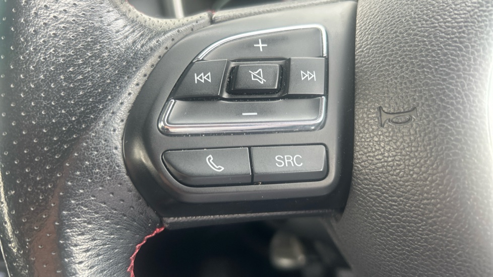 MG HS 1.5 T-GDI SE 5dr DCT Petrol Hatchback - Image 27