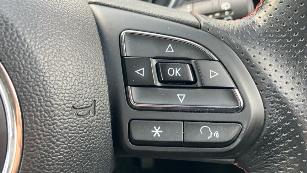MG HS 1.5 T-GDI Excite 5dr DCT Petrol Hatchback - Image 23
